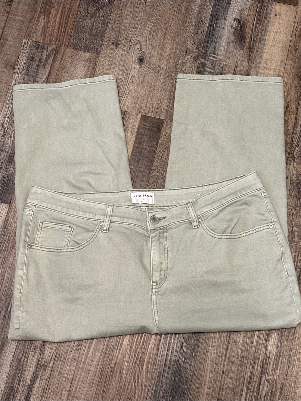 Lane Bryant Flex Magic Waistband Signature Fit Mid Rise Straight Crop Size 18